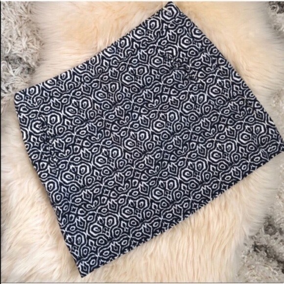 J. CREW | Ikat Print Cotton Stretch Mini Skirt EUC - Picture 2 of 5